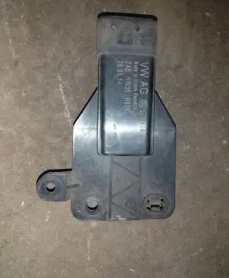 Skoda Rapid (NH) Coolant fan relay 5J0919506