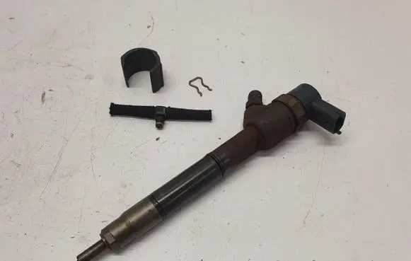 Hyundai ix35 Fuel injector 0445110411 338002A800