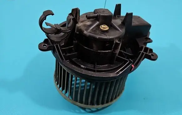 Heater fan/blower