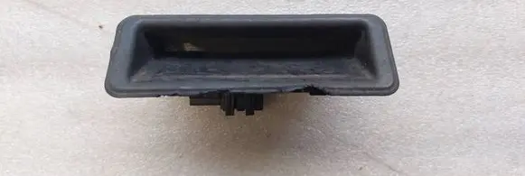BMW 3 E90 E91 Tailgate trunk handle 7118158
