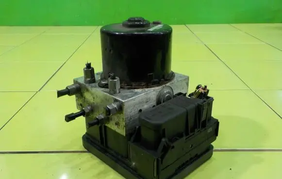 Mazda 5 ABS Pump 7N612C405AA