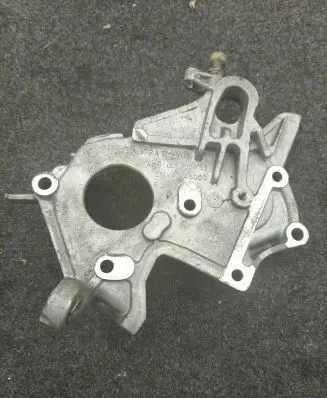 Volkswagen Polo V 6R Fuel pump bracket 04b130379a