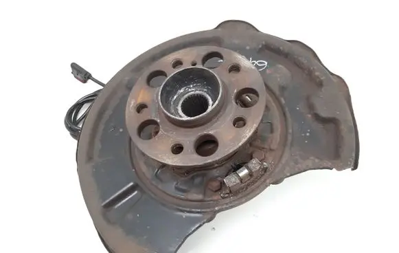 Mercedes-Benz CLS C219 Rear wheel hub