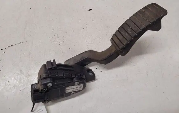 Renault Laguna II Accelerator throttle pedal 8200002904
