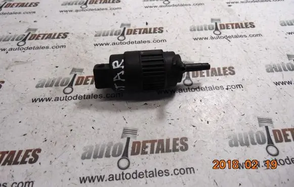 Mitsubishi Space Star Windscreen/windshield washer pump