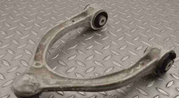 Mercedes-Benz E W212 Front lower control arm/wishbone