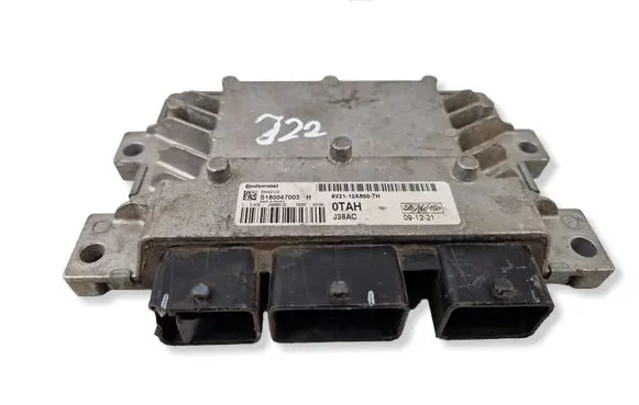 Ford Fiesta Engine control unit/module 8V2112A650TH S180047003
