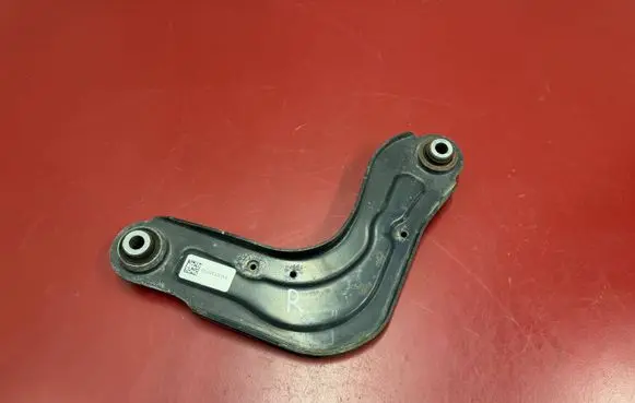 Chrysler Pacifica Rear control arm 68445336AA