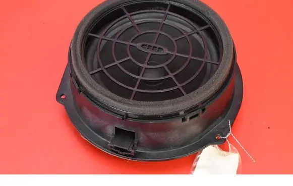 Audi A4 S4 B8 8K Subwoofer speaker 8R0035411