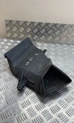 Audi A5 8T 8F Air intake duct part 8K0129618