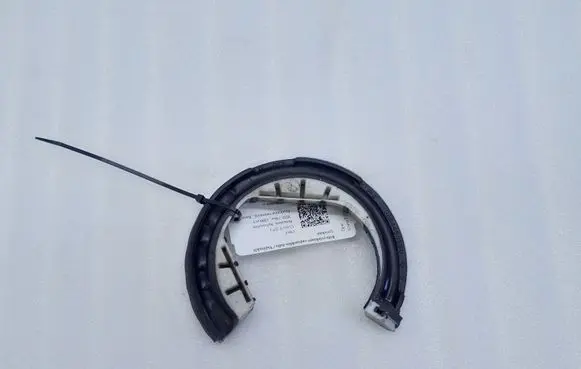 Opel Corsa F Front coil spring rubber mount 9824468580