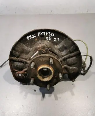 Toyota Avensis T250 Front wheel hub