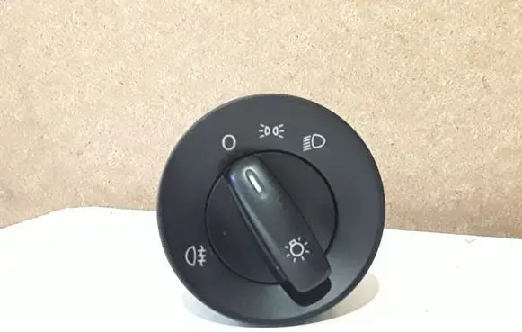 Skoda Octavia Mk2 (1Z) Light switch 1Z0941431F