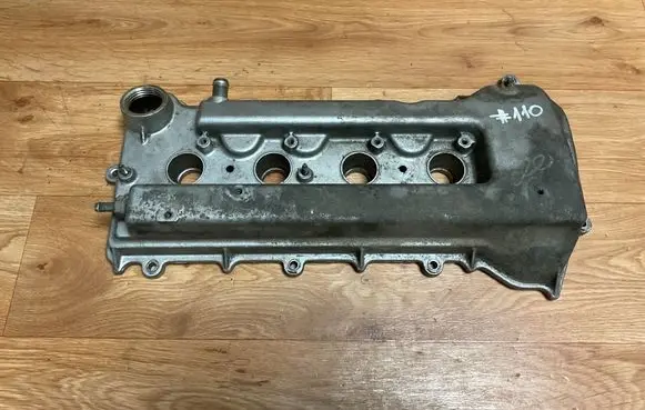 Toyota Avensis T250 Rocker cam cover 