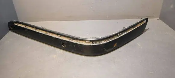 Mercedes-Benz E W210 Front bumper splitter molding 2108851521