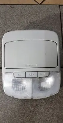 Isuzu D-Max Front seat light