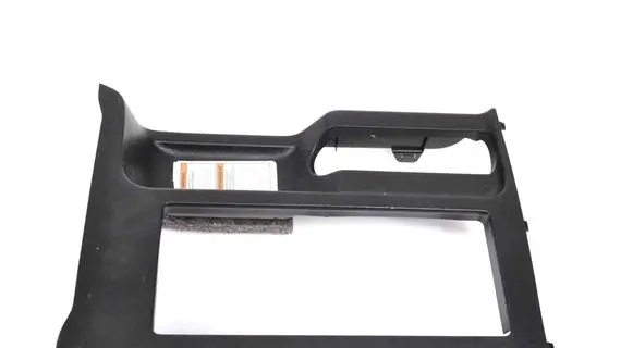 Suzuki Grand Vitara II Other center console (tunnel) element