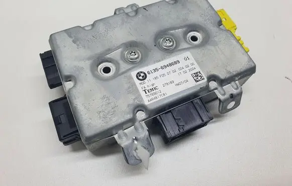 BMW 5 E60 E61 Door control unit/module 6948689 61356948689 6135694868901