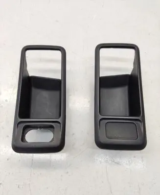Ford Focus Front door window switch trim 3M51226A36 3M51226A37