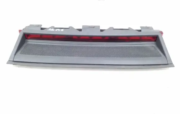 Audi A6 S6 C5 4B Third/center stoplight 4B0945097