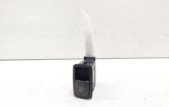 Tailgate opening switch