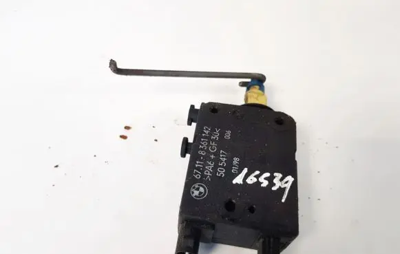 BMW 3 E36 Central locking motor 67118361142 505417