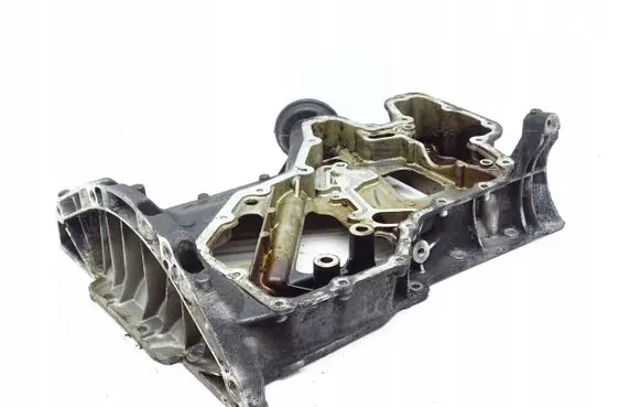 Audi A4 S4 B9 Oil sump 04E103601P
