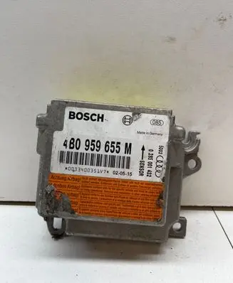 Audi A6 S6 C5 4B Airbag control unit/module 4B0959655M 0033400351V7