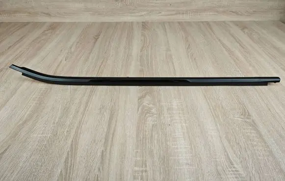 BMW X4 G02 Front door glass trim molding 7410015