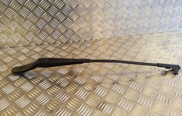Volkswagen Golf Plus Front wiper blade arm 5M0955409A