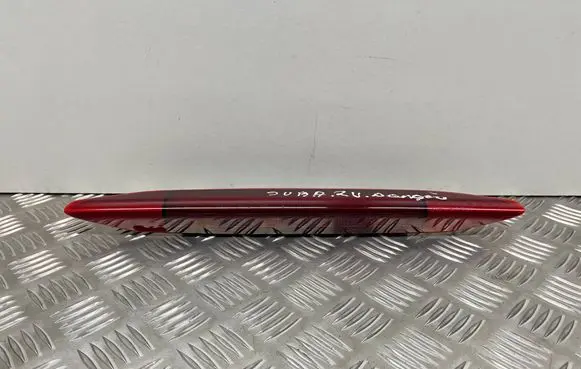 Subaru Outback Third/center stoplight 