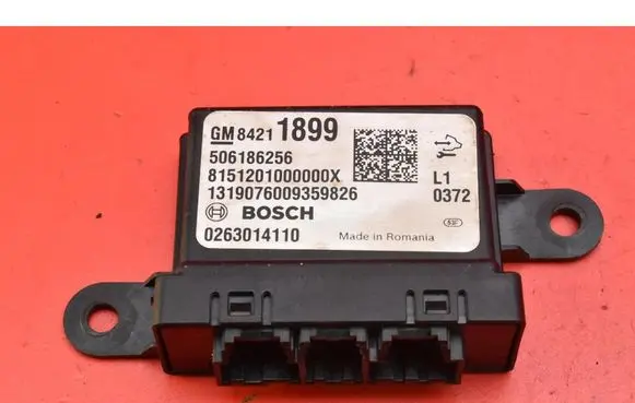Opel Insignia A Engine control unit/module ECU 84211899
