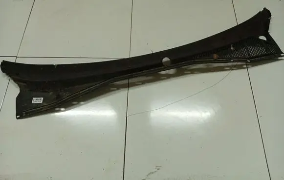 Subaru Legacy Wiper trim 91411AE01A