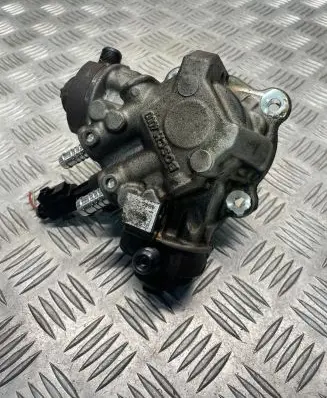 Audi A5 Sportback 8TA Fuel injection high pressure pump 059130755CA 0445010683