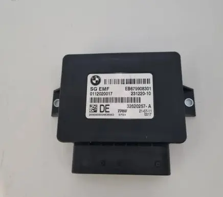 BMW 5 F10 F11 Hand brake control module 6799083 23122010 32620257A