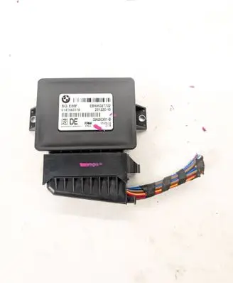 BMW X3 F25 Hand brake control module 6863277
