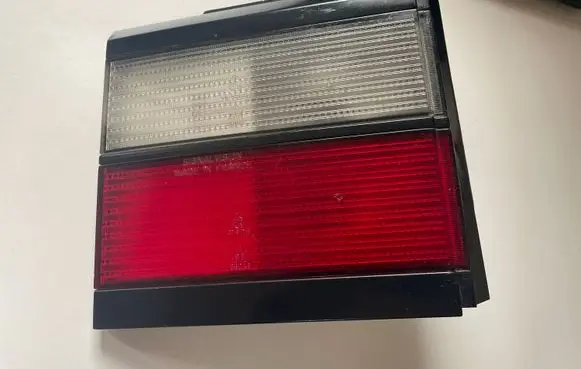 Volkswagen PASSAT B5 Tailgate rear/tail lights 333945107