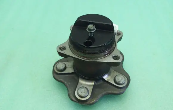 Nissan Pulsar Rear wheel ball bearing 
