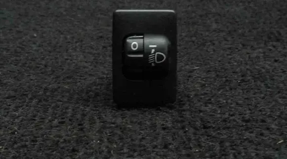 Toyota Auris 150 Other switches/knobs/shifts 84152020403447