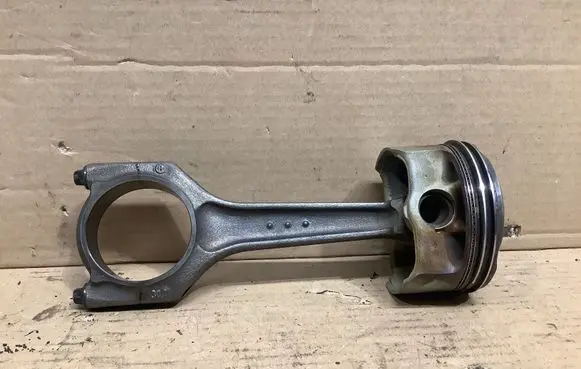BMW 3 E90 E91 Piston with connecting rod 7542057
