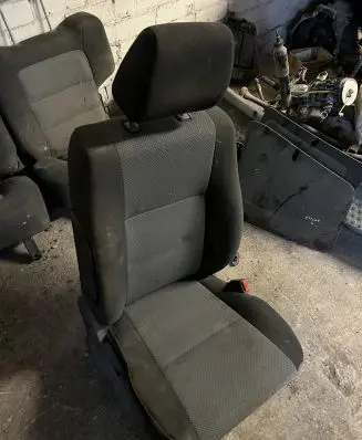 Ford Explorer Front passenger seat 