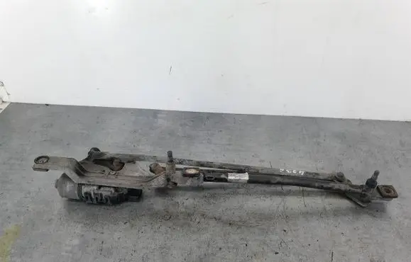 Ford Focus Front wiper linkage 