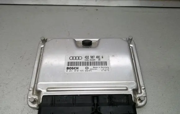 Audi A8 S8 D2 4D Engine control unit/module 4D2907401A 0281010495