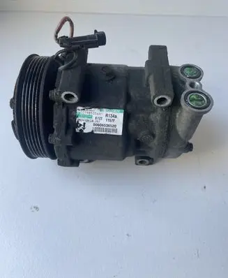 Alfa Romeo GT Air conditioning (A/C) compressor (pump) 00606536520