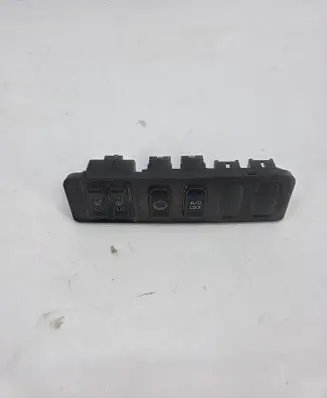 Mitsubishi Pajero A set of switches 