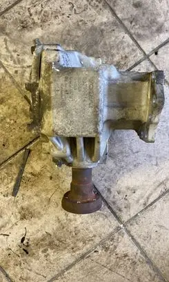 Gearbox transfer box case