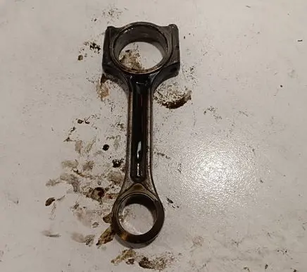 Renault Master III Connecting rod/conrod N0code