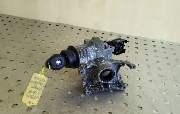 BMW X5 E53 Ignition lock 1095824