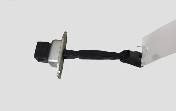 Citroen C-Crosser Front door check strap stopper