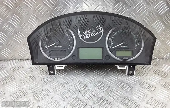 Land Rover Range Rover L322 Speedometer (instrument cluster) YAC500445